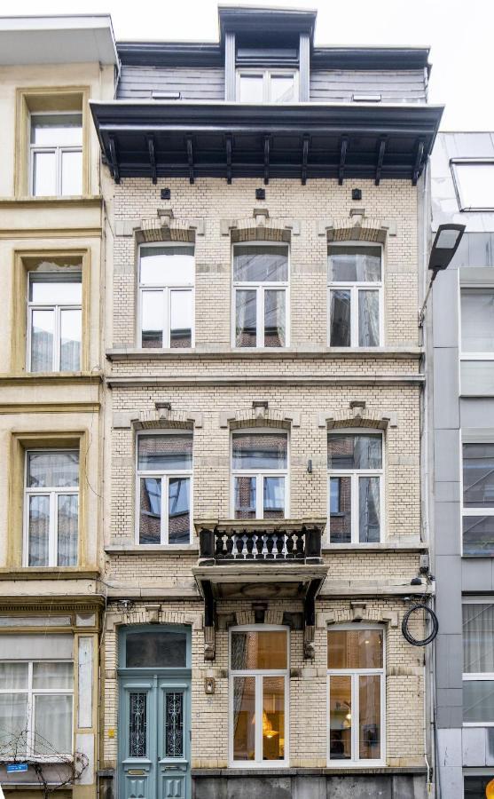 Shway Le Pierre Antwerp